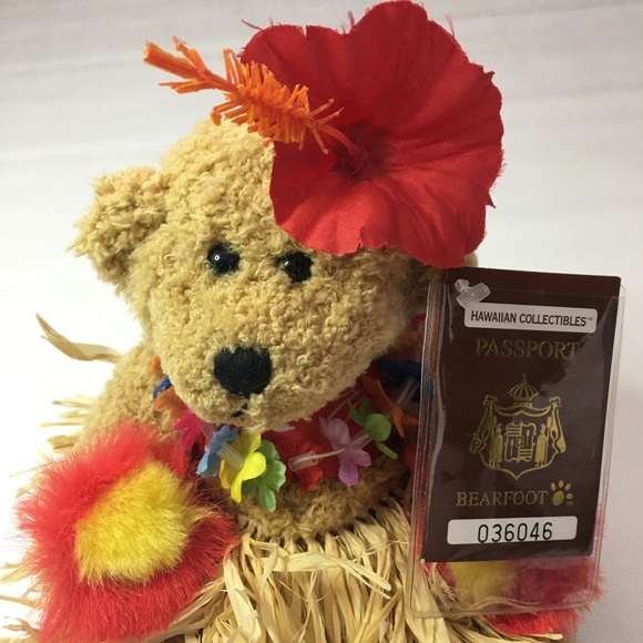 Hawaiian Collectibles Hula Girl Bear Passport Grass Skirt Plush w/Tag 2003 - Picture 3 of 12